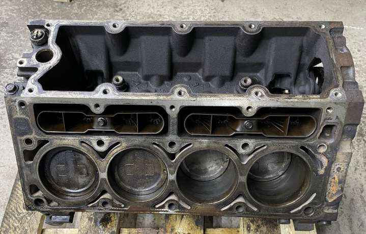 Блок двигателя Chevrolet Tahoe Yukon LS LM7 L59 LR4 12551358 12551658