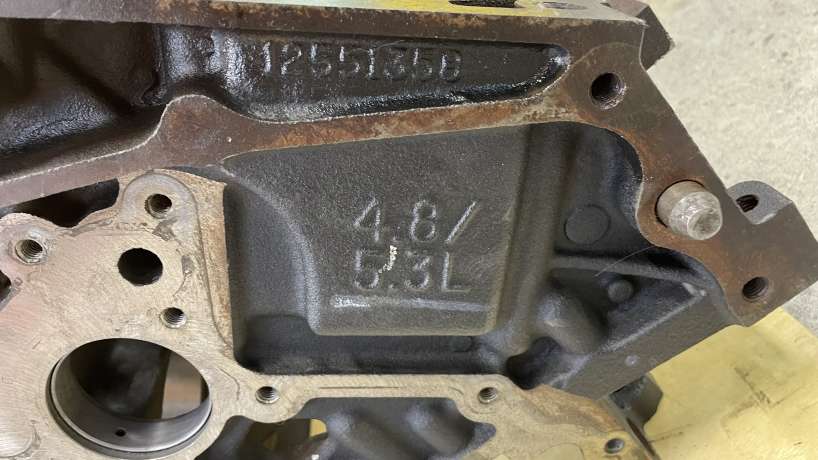 Блок двигателя Chevrolet Tahoe Yukon 5.3л LS LM7 L59 LR4 12551358 12551658