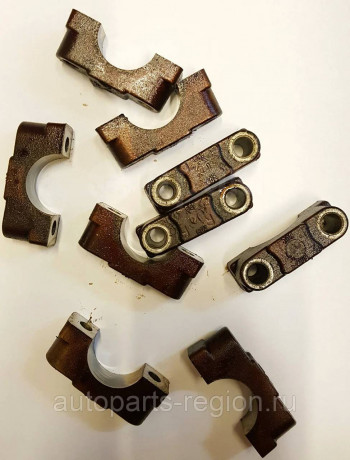 Ответная часть крепления распредвала 2.4л Dodge Caravan DOHC EDZ Chrysler Voyager Volga Siber 4667088AD Б/У