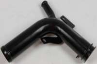 Трубка патрубок помпы двигателя Dodge Caravan 2.4л EDZ DOHC Chrysler Voyager Dodge Stratus 04621491